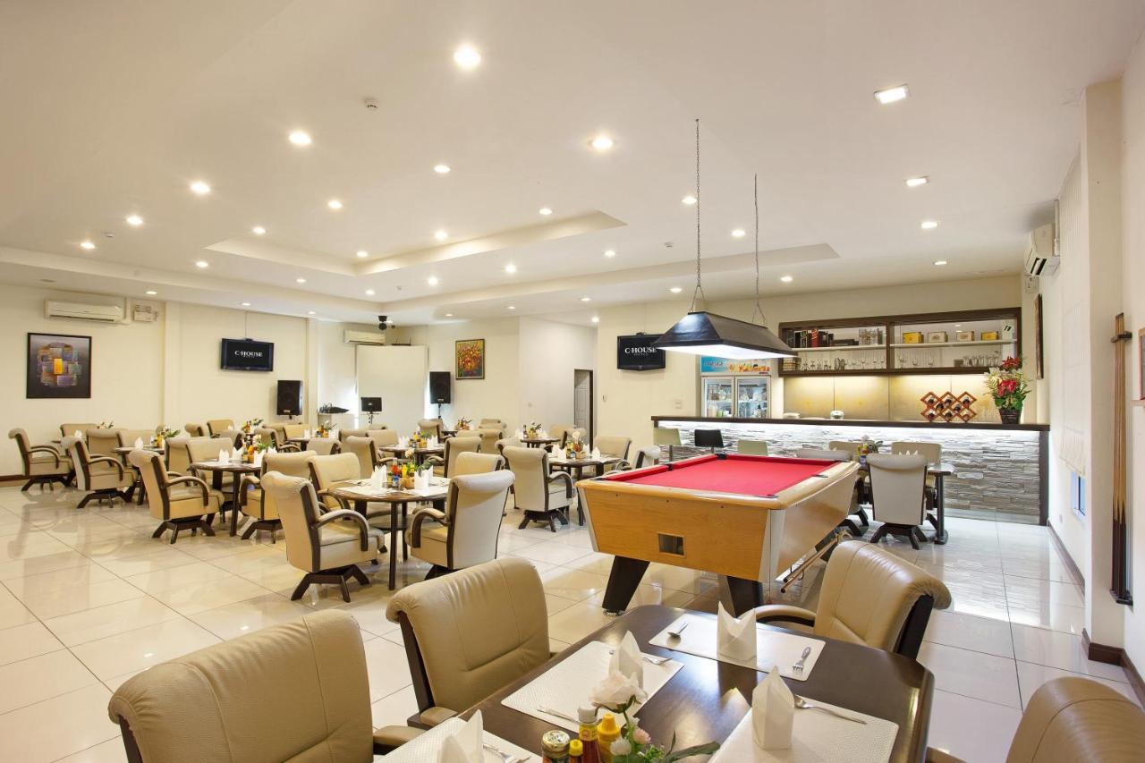 C-House & Residence Hotel Amata City Pluak Daeng Exteriör bild